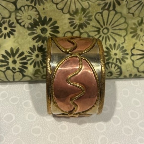 VTG Mixed Metal Hand Crafted Wide CUFF BRACELET - Picture 4 of 7